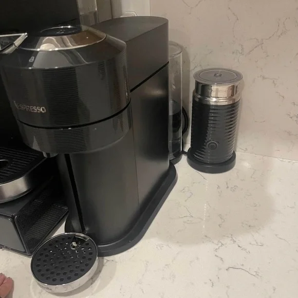 Black Nespresso Machine Breviile Vertuo With Milk Frother